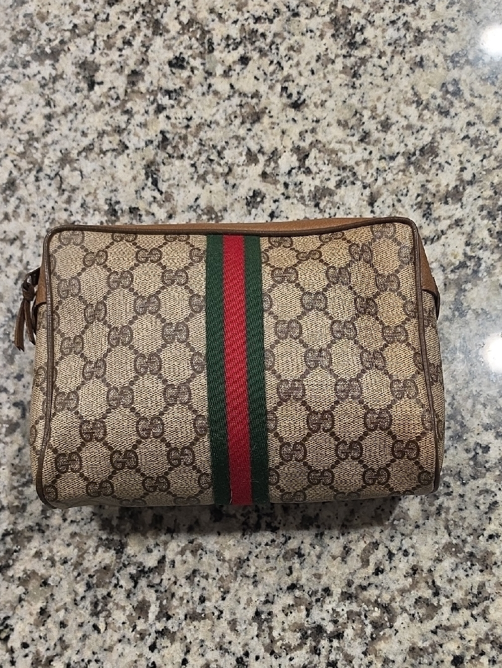 Gucci Beige/Brown GG Supreme Canvas Toiletry Bag with Red and Green Stripe